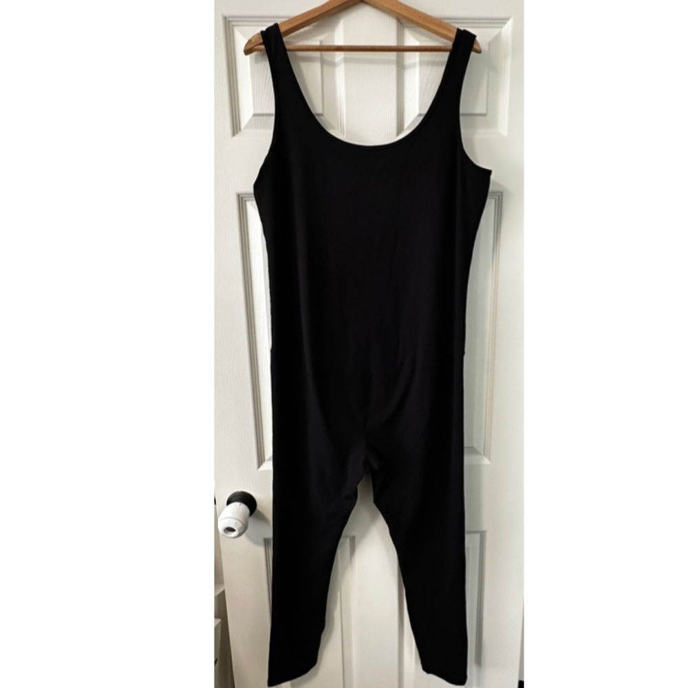 Isabel by Isabel & Ingrid black tank fitted maternity jumpsuit size XXL